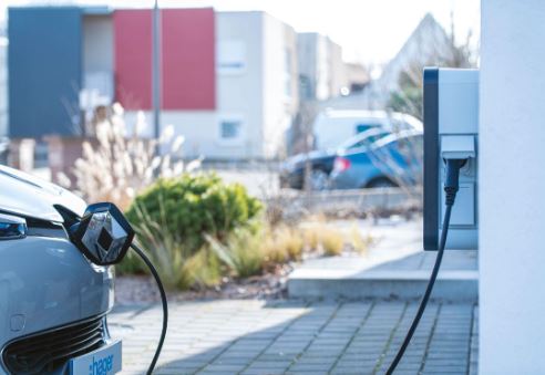 Bornes de recharge pour véhicules électriques Hager Witty et Legrand Green' Up sur Electrissime - Electrissime