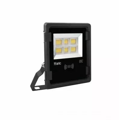 TWISTER 3 SENSOR, Proj. Ext. IP65 IK08, noir, LED 90� 70W 4000K 7400lm, a/sensor (51236)