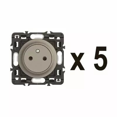 Lot 5 prises 2P+T Surface C�liane enjoliveurs Titanium et supports (CL8111)