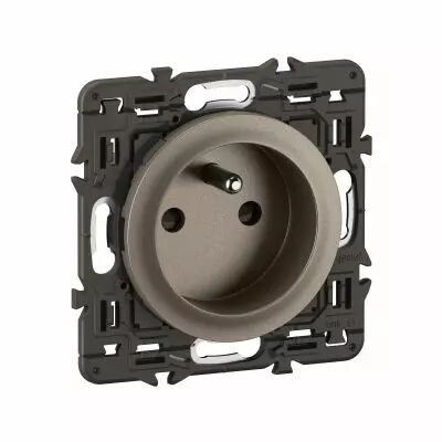 Prise 2P+T Surface C�liane � vis sp�ciale r�novation enjo Titanium et support (CY0116)