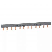 peigne d'alimentation 2p hx³ traditionnel pour bornes vis - longueur 12 modules (404938)