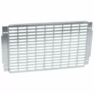 Platine universelle perfor�e - pour coffrets et armoires XL� 400 - H 300 mm (020242)