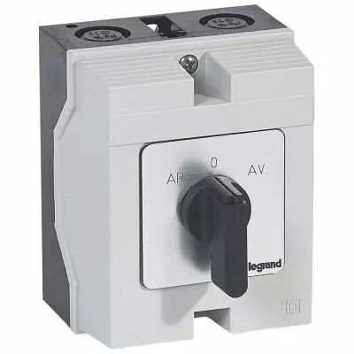 Commutateur moteur triphas� - inverseur 1 vitesse - PR 12 - 5 contacts - bo�tier (027770)