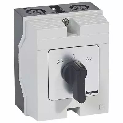 Commutateur moteur triphas� - inverseur 1 vitesse - PR 17 - 5 contacts - bo�tier (027775)