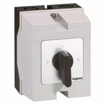 Commutateur moteur triphas� - d�marreur 1 vitesse - PR 17 - 8 contacts - bo�tier (027776)