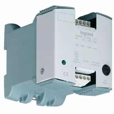 Alim redress�e monophas�e filtr�e - prim 230/400 V - 12 V= - 30 W - 2,5 A (047002)