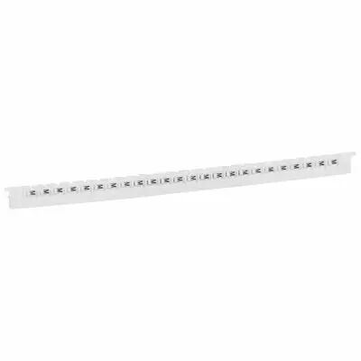 R�glette M�mocab - l 2,3 mm - �criture noire sur fond blanc - lettre majuscule M (037838)