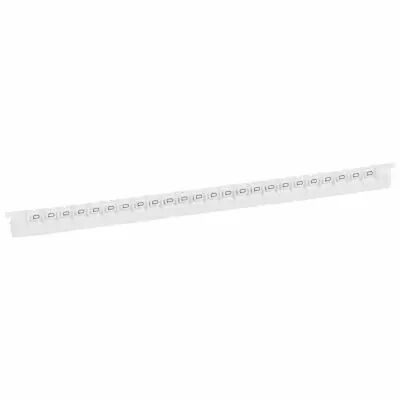 R�glette M�mocab - l 2,3 mm - �criture noire sur fond blanc - lettre majuscule Q (037842)