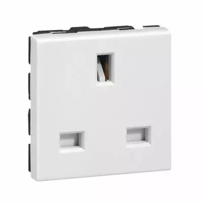 Prise Prog Mosaic - std britannique - 2P+T - 13 A - 2 mod - blanc (077505)