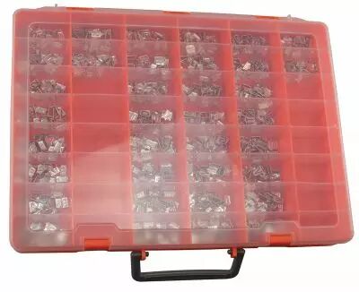 Valise pour caract�res d'identification �quip�e (CD020)