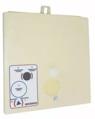 Sur-plinthe de r�alimentation CIBE gaine �40 (CD071)