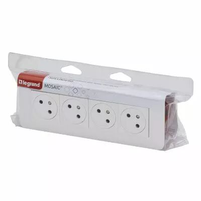 4x2P+T Surface Mosaic Link � 45� pr�c�bl�e + plaque + boite � encastrer - blanc (200072)