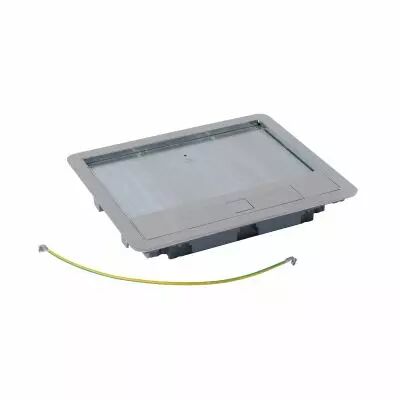 Couvercle m�tal rev�tement inox pour boite de sol version standard 12/18 modules (088004)