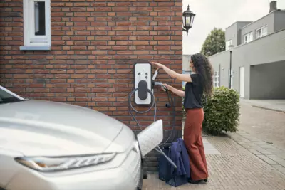 Accessoire Support c�ble pour borne de charge anthracite (XEVA100)