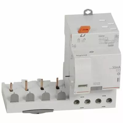 Bloc diff adapt DX�-auto-4P-400 V~-40 A-type AC-30 mA-Disjoncteur 1 mod/p�le (410505)