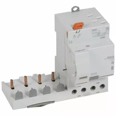 Bloc diff adapt DX�-auto-4P-400 V~-63 A-type AC-30 mA-Disjoncteur 1 mod/p�le (410506)