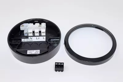 Boitier pour fixation saillie LUXA 103 noir (9070843)