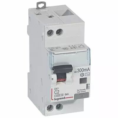 Disjoncteur diff DX� 4500 - vis/vis -U+N 230V~ 2A - typeAC - 300mA - 6kA -courbe C - 2M (410722)