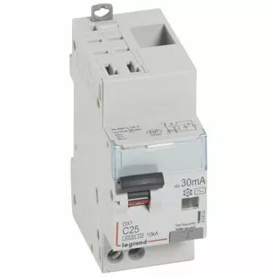 Disjoncteur diff DX� 6000 -auto/vis-U+N 230V~-25A-typeAC-30mA-10kA-courbe C - 2 mod (410803)