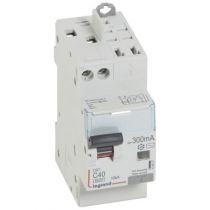 Disjoncteur diff DX³ 6000 -vis/auto-U+N 230V~-40A-typeAC-300mA-10kA courbe C - 2M (410837)