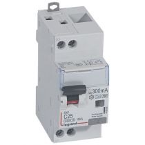 Disjoncteur diff DX³ 6000 -vis/vis- U+N 230V~- 25A - type Hpi 300mA-10 kA courbe C - 2M (410885)