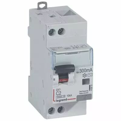Disjoncteur diff DX� 6000 -vis/vis-U+N 230V~- 2 A - type AC 300 mA-10 kA courbe C - 2M (410810)