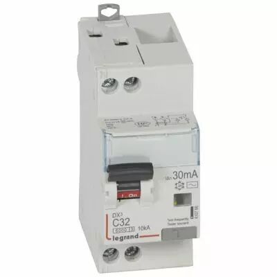Disjoncteur diff DX� 6000 -vis/vis-U+N 230V~- 32 A - type AC 30 mA-10 kA courbe C - 2M (410788)