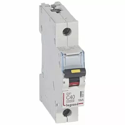 Disjoncteur DX� 10000-vis/vis-1P-230/400V~-40A-16kA-courbe C - 1M (409137)