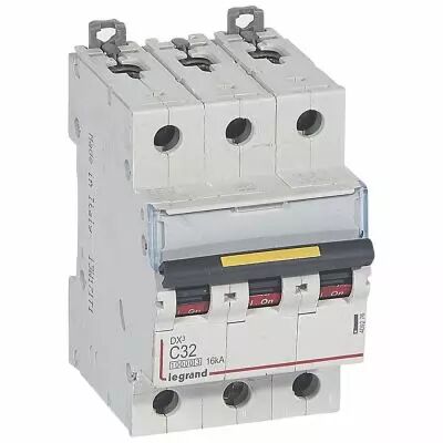 Disjoncteur DX� 10000-vis/vis-3P-400V~-32A-16kA-courbe C - 3M (409276)