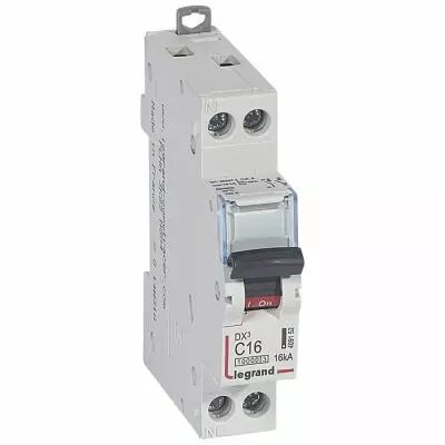 Disjoncteur DX� 10000-vis/vis-U+N-230V~-16A-16kA-courbe C - 1M (409152)