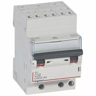 Disjoncteur DX� 4500 - auto/vis - 3P - 400 V~ - 32A - 6kA - courbe C - 1 mod (406904)
