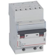 Disjoncteur DX³ 4500 - auto/vis - 3P - 400 V~ - 6A - 6kA - courbe C - 1 mod (406897)