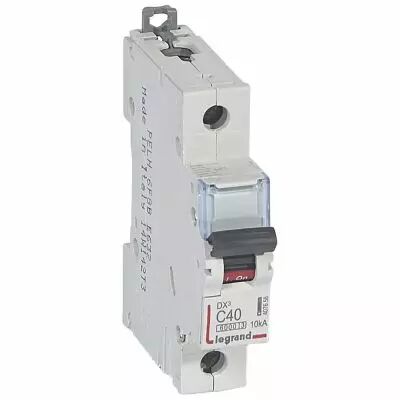 Disjoncteur DX� 6000 - vis/vis - 1P - 230/400V~ - 40A - 10kA - courbe C - 1M (407658)