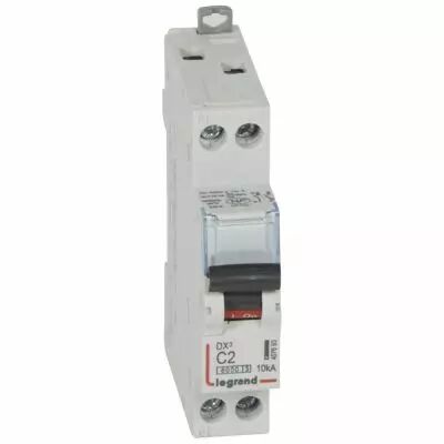 Disjoncteur DX� 6000 - vis/vis - U+N - 230V~ - 2 A - 10 kA - courbe C - 1M (407693)