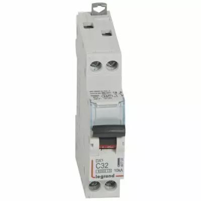 Disjoncteur DX� 6000 - vis/vis - U+N - 230V~ - 32 A -1 0 kA - courbe C - 1M (407703)