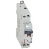 Disjoncteur DX³ 6000 - vis/vis - U+N - 230V~ - 6 A - 10 kA - courbe C - 1M (407696)