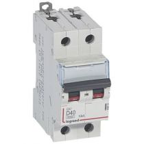 Disjoncteur DX³ 6000 -vis/vis- 2P-230/400V~ -40A-10kA - courbe D-peigne HX³ trad 2P-2M (408019)