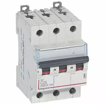 Disjoncteur DX� 6000 -vis/vis- 3P- 400V~-25A-10kA-courbeC-peigne HX� trad 4P - 3M (407831)
