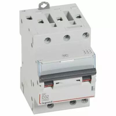 Disjoncteur DX� 6000-vis/vis-3P-400V~-32A-10kA-courbe D-peigne HX� opti 4P - 3M (408071)
