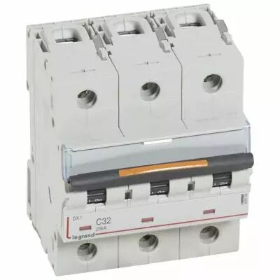 Disjoncteur DX�-vis/vis-3P-400V~-32A-25kA-courbe C - 4,5M (409784)
