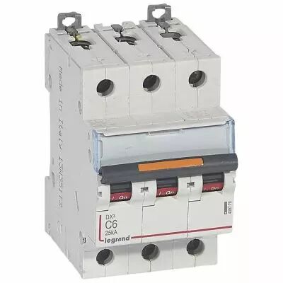 Disjoncteur DX�-vis/vis-3P-400V~-6A-25kA-courbe C - 3M (409779)