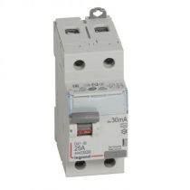 Inter diff DX³-ID - vis/vis - 2P- 230V~-25A - type A - 30mA - départ bas - 2M (411554)