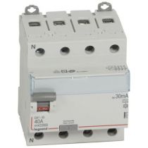 Inter diff DX³-ID - vis/vis - 4P- 400V~- 40A - type A - 30mA - départ bas - 4M (411675)