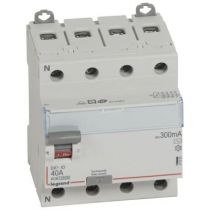 Inter diff DX³-ID - vis/vis - 4P- 400V~- 40A - type AC - 300mA - départ bas - 4M (411665)