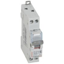 Inter-sectionneur de tête DX³-IS - vis/vis - 2P - 400 V~ - 32 A - 1 M (406434)