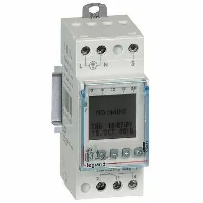 Interrupteur horaire digital modulaire programmable pour illuminations ext�rieures - 1 sortie 16A 250V~ - 2 modules (412654)