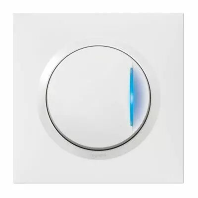 Interrupteur ou va-et-vient avec voyant t�moin dooxie one 10AX 250V~ livr� avec plaque carr�e blanche et griffes (600710)