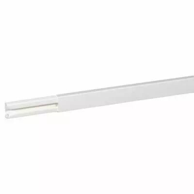 Moulure DLPlus 32x12,5mm 1 compartiment longueur 2,1m - blanc (030015)