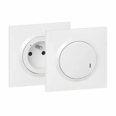 PACK 1 PRISE FR+1COMMANDE BL(6 006 94)
