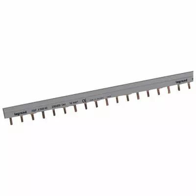 Peigne d\'alimentation tripolaire HX� traditionnel pour bornes � vis - longueur 56 modules maximum 19 appareils (404943)